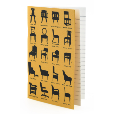 Jegyzetfüzet | fekete székek